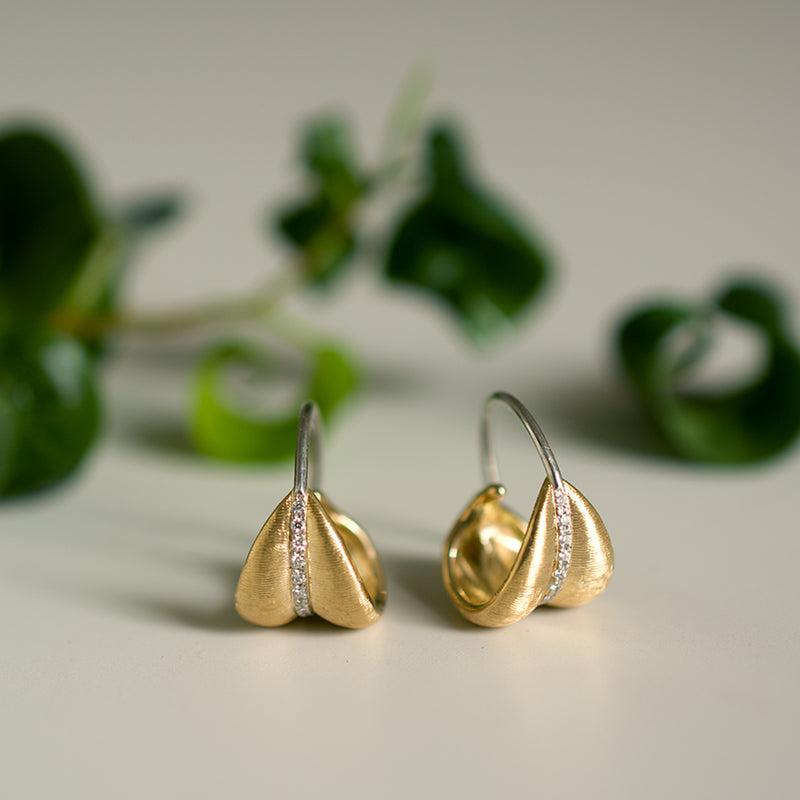benjamin baroque earrings (K18 yellow gold)