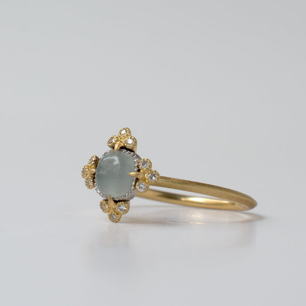 spread aquamarine diamond ring
