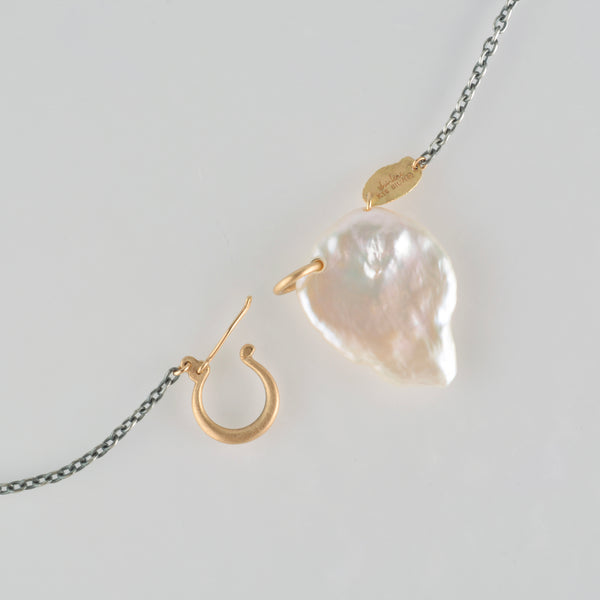 hung clasp petal pearl silver chain necklace