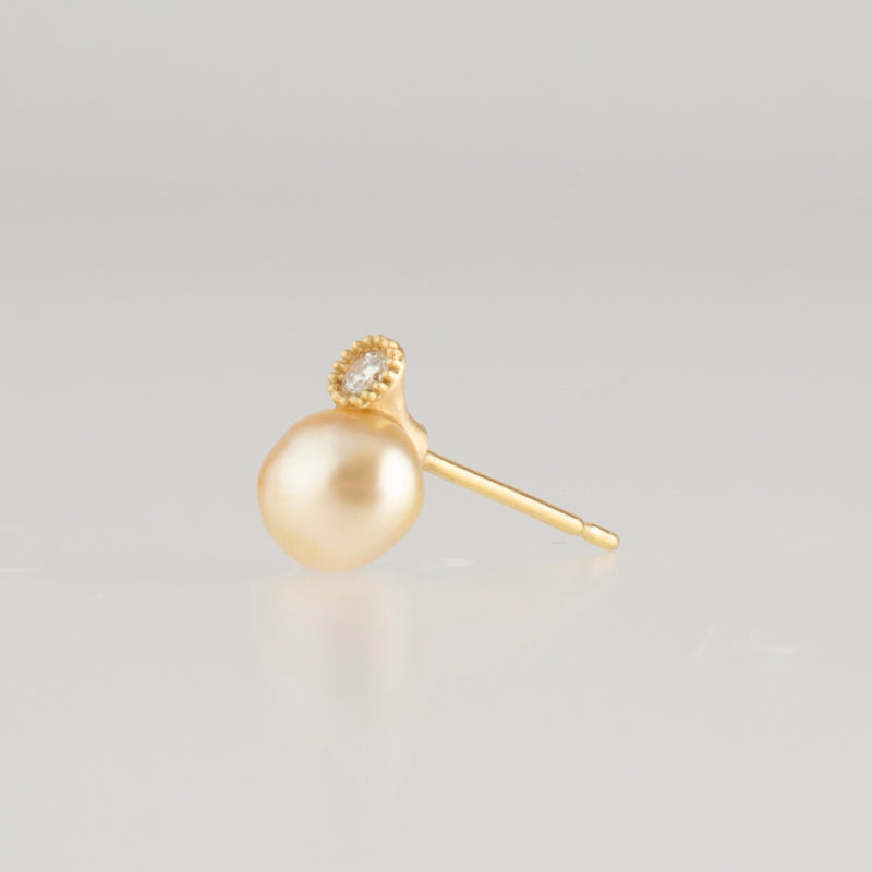 baby kidny south sea pearl diamond earrings