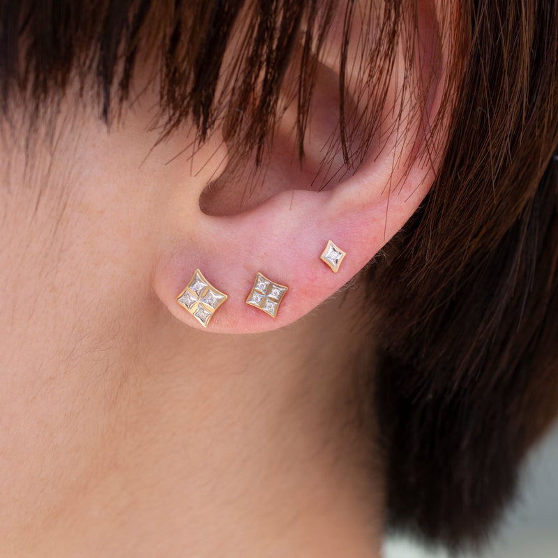 grace diamond stud earrings　GR01-002