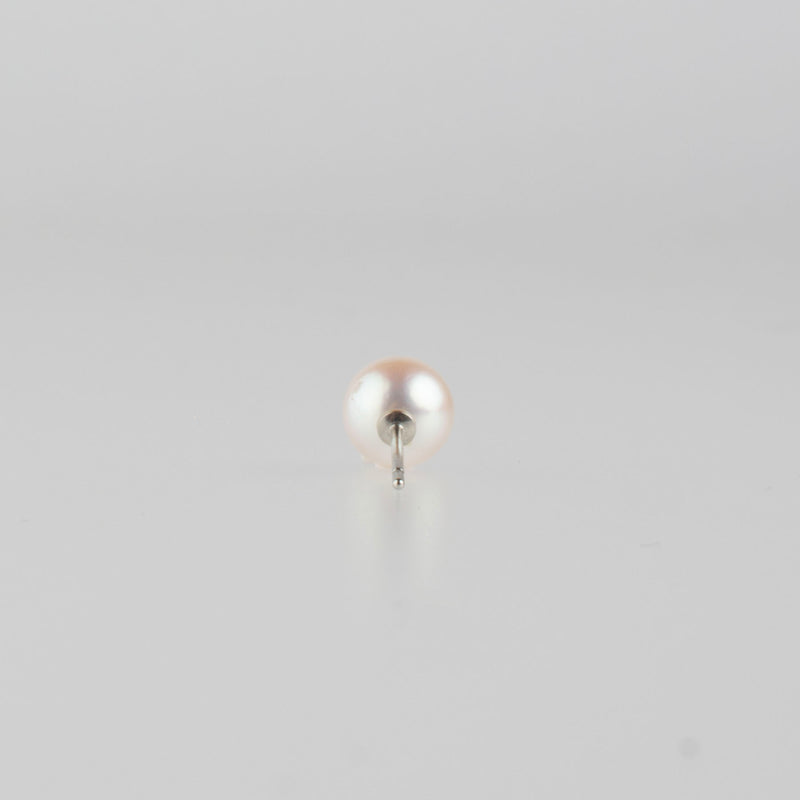 akoya pearl stud earrings