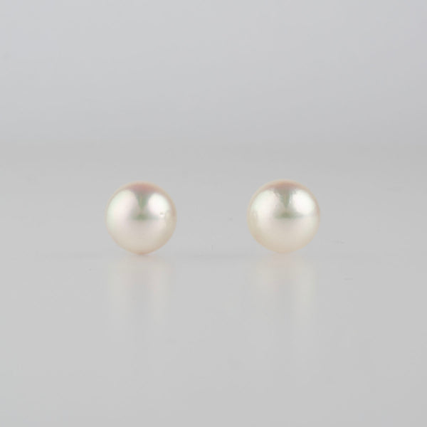 akoya pearl stud earrings