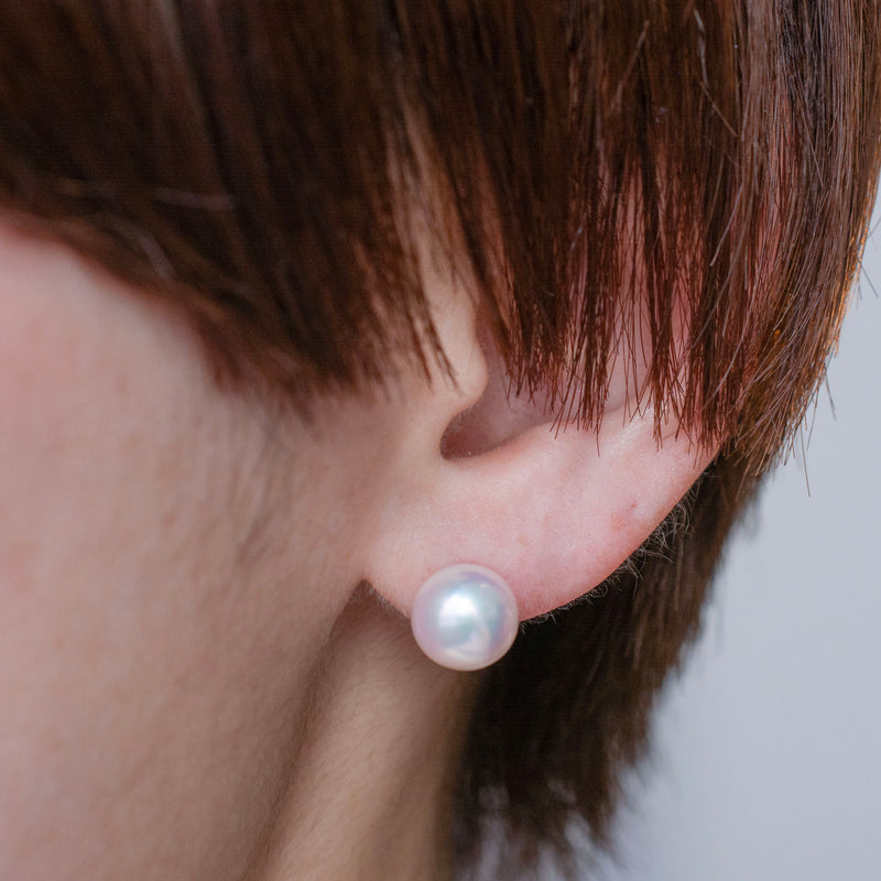 akoya pearl stud earrings