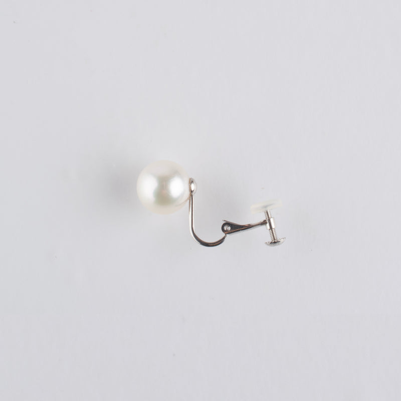 akoya pearl earrings