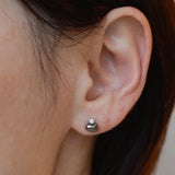 baby kidny black south sea pearl diamond earrings