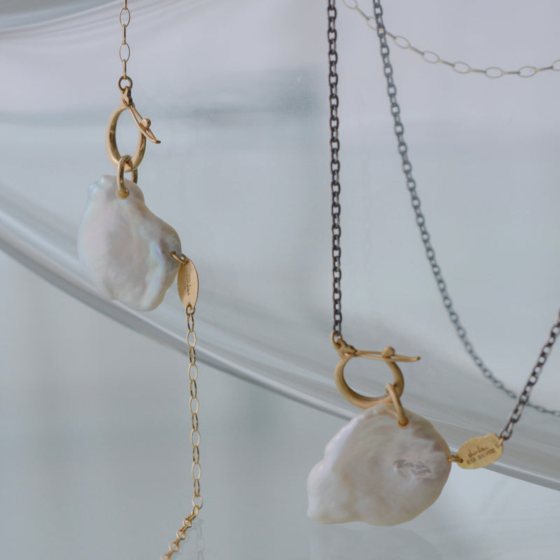 hung clasp petal pearl silver chain necklace