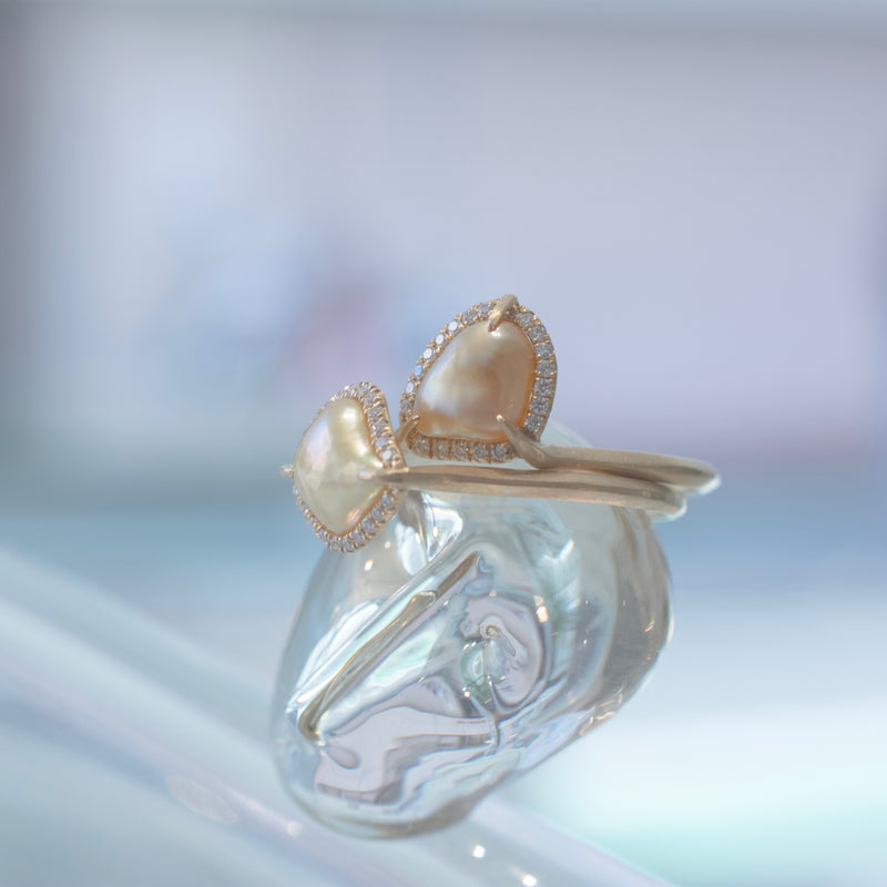 figure south sea pearl diamond ring