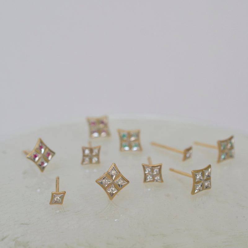 grace diamond stud earrings　GR01-003
