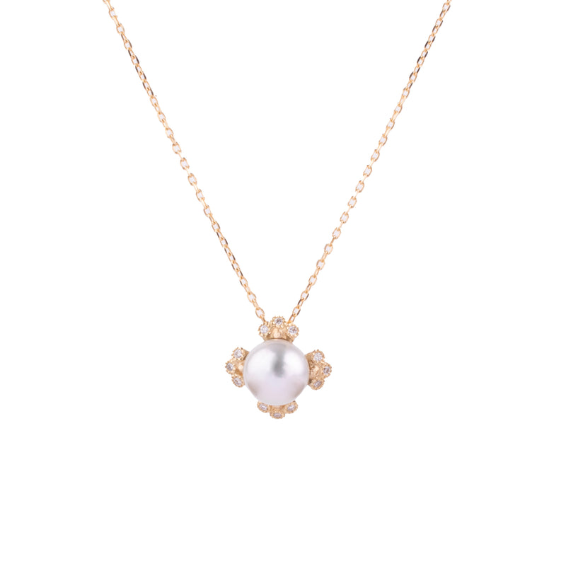 spread akoya diamond necklace