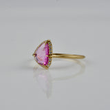 figure sapphire diamond ring