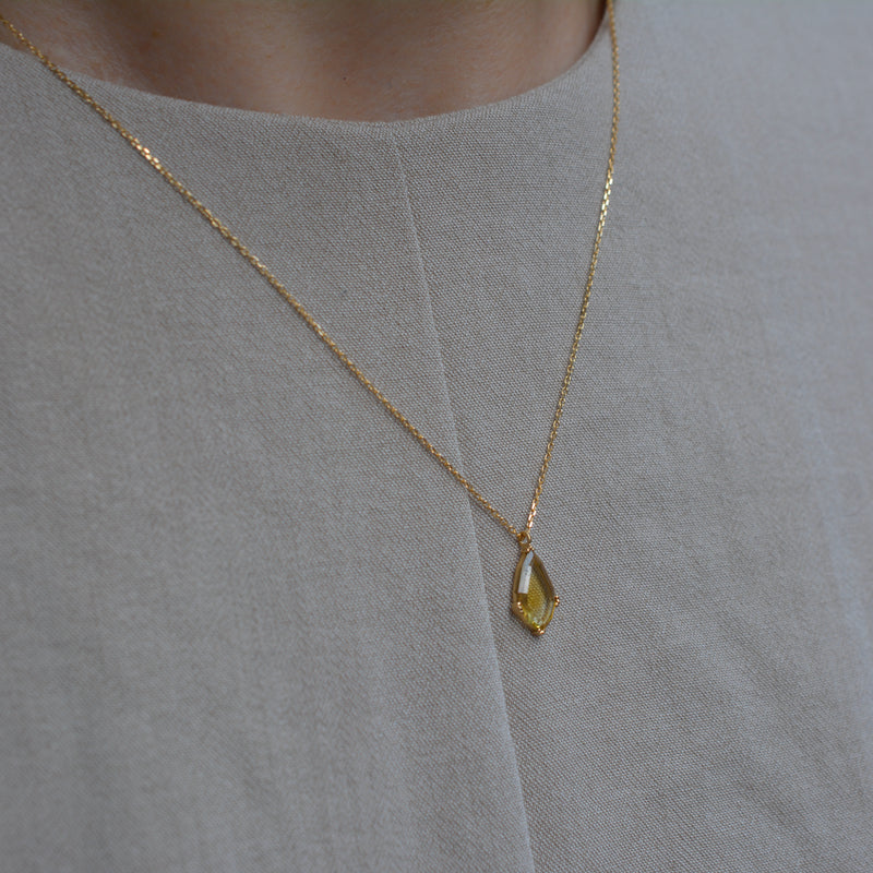 yellow sapphire necklace