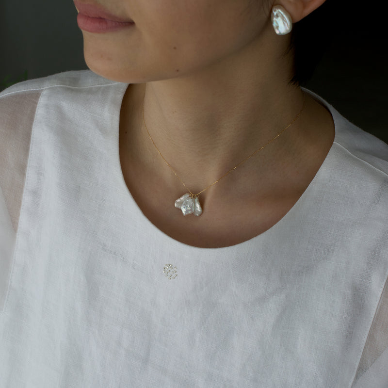petal pearl necklace S3