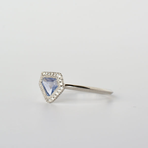 pebble blue sapphire diamond ring