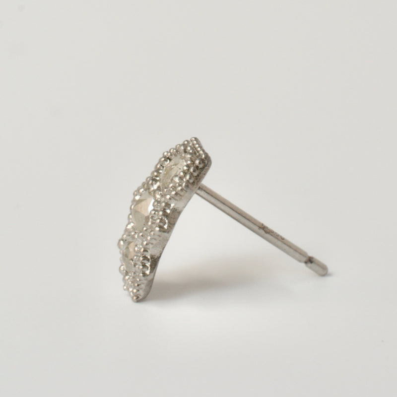 mille diamond stud earrings (single)