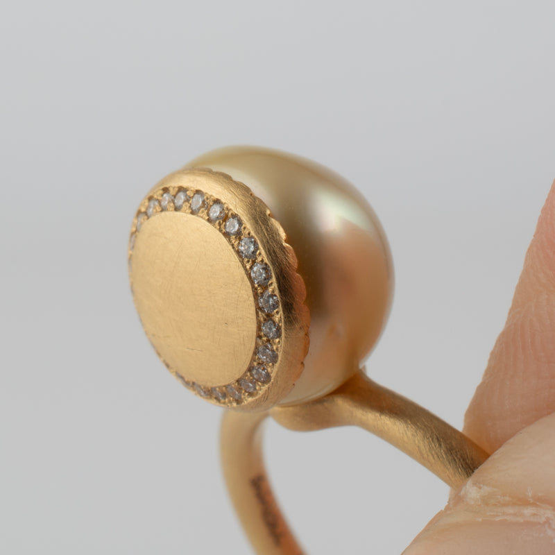 collet south sea pearl ring