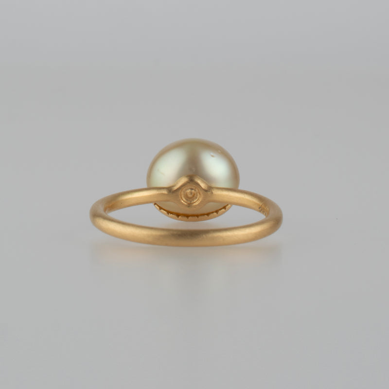 collet south sea pearl ring