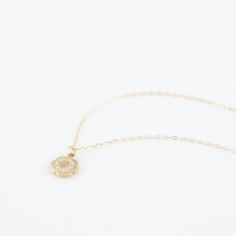 anemone daimond necklace