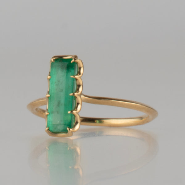 ripple emerald ring