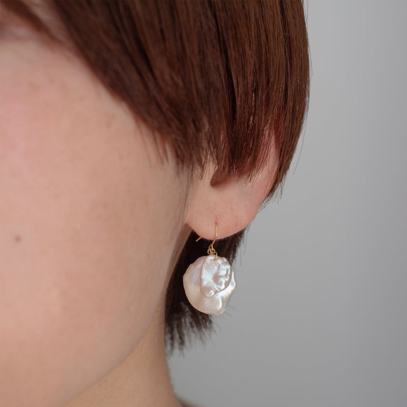 petal pearl hook earrings