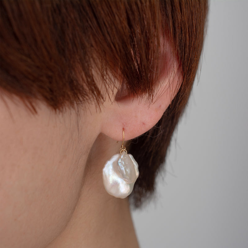 petal pearl hook earrings
