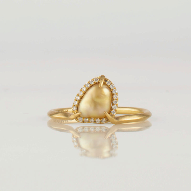 figure south sea pearl diamond ring