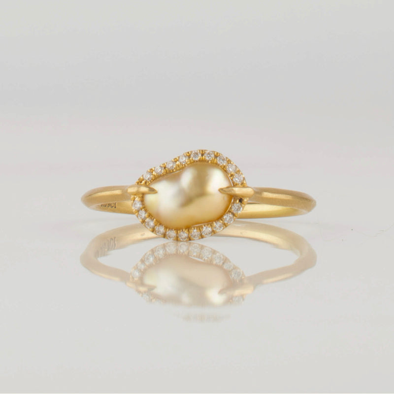 figure south sea pearl diamond ring