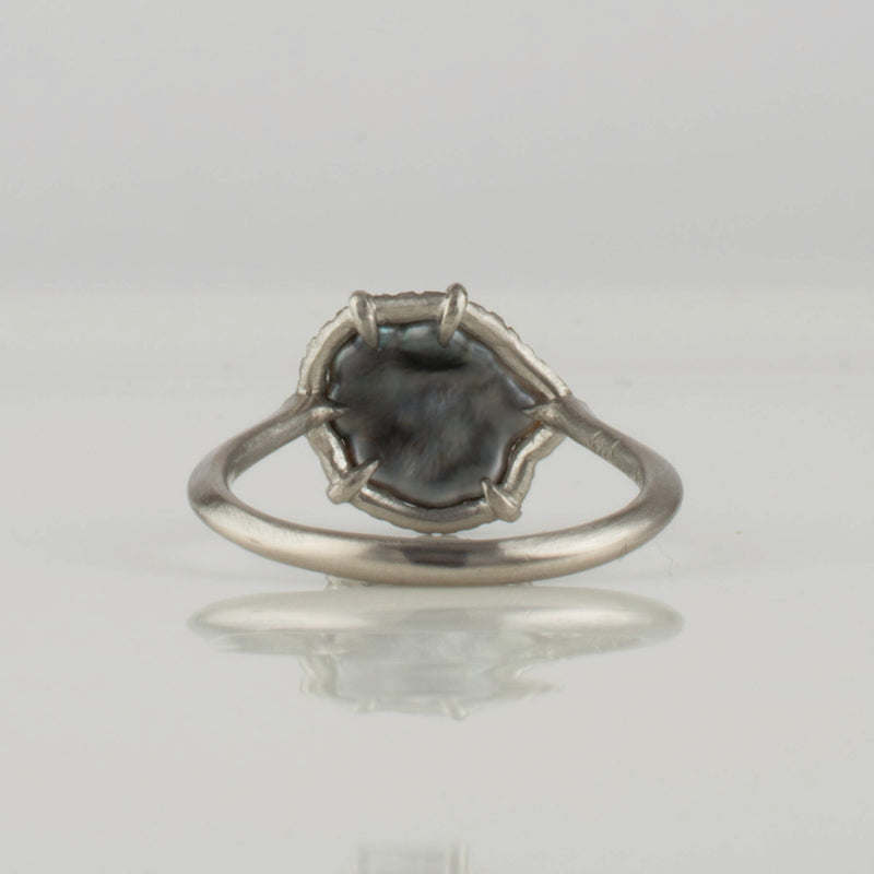 figure south sea pearl diamond ring