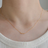 spread diamond necklace