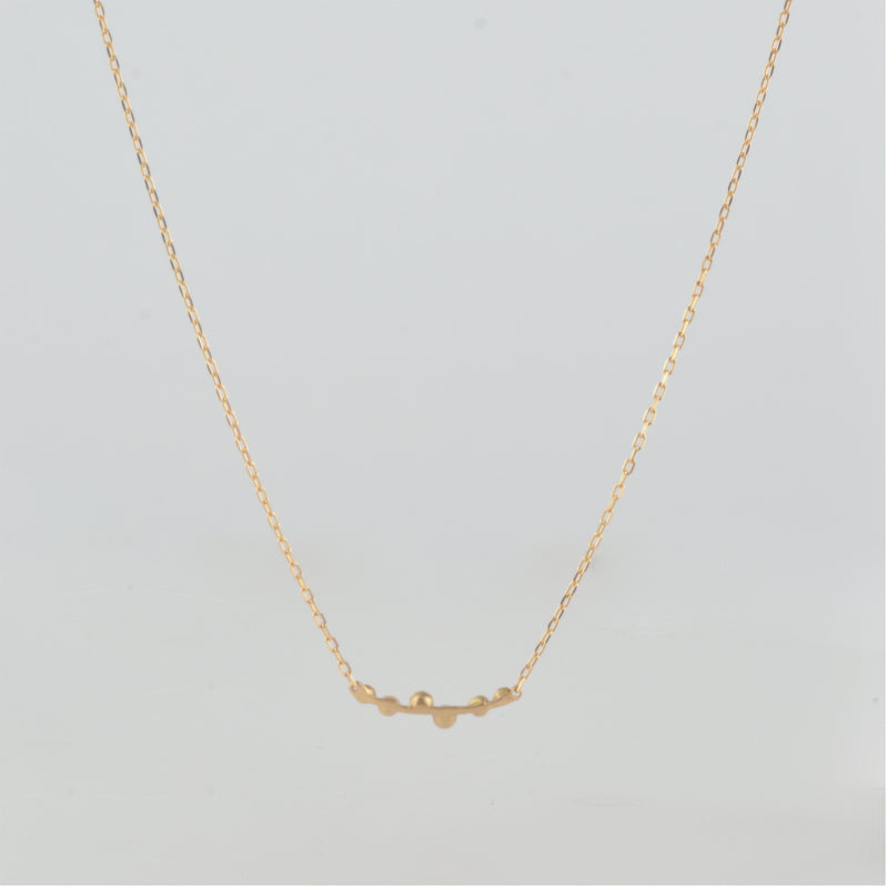 spread diamond necklace