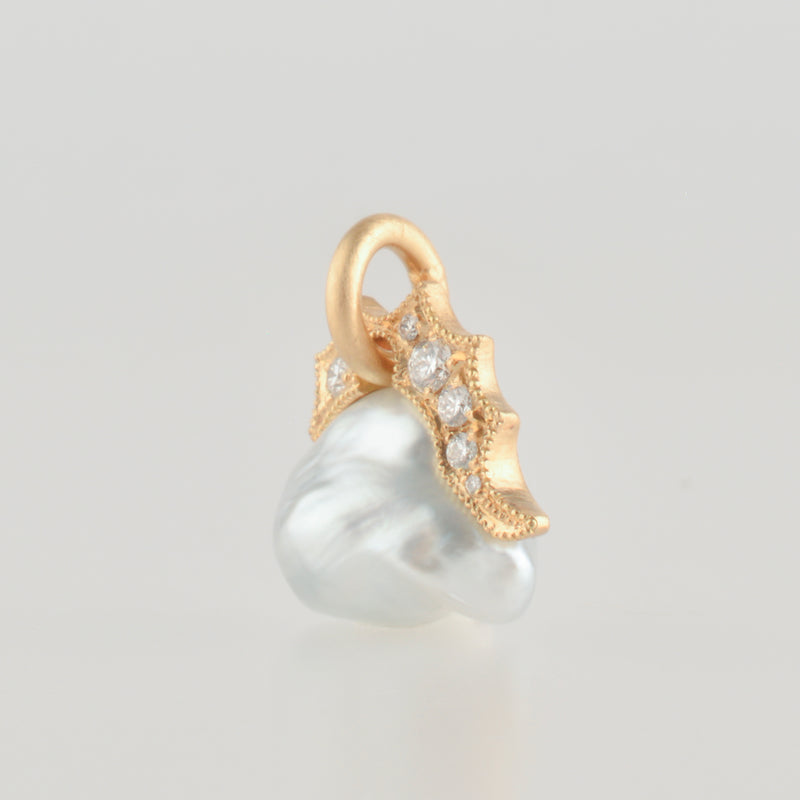 coronet south sea pearl diamond top　T2507-006