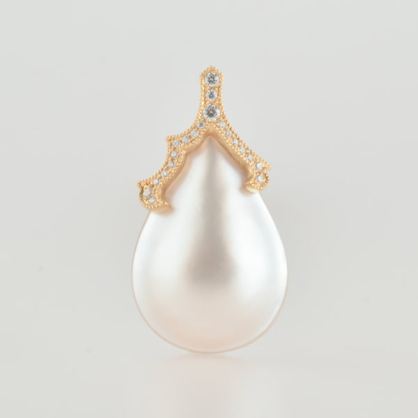 coronet mabe pearl diamond top　T2507-008